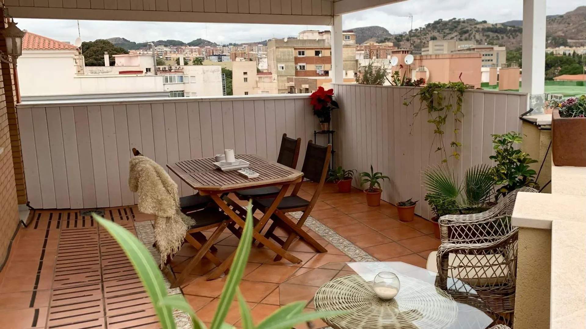 Exclusivo Atico Con Terraza Apartment Malaga