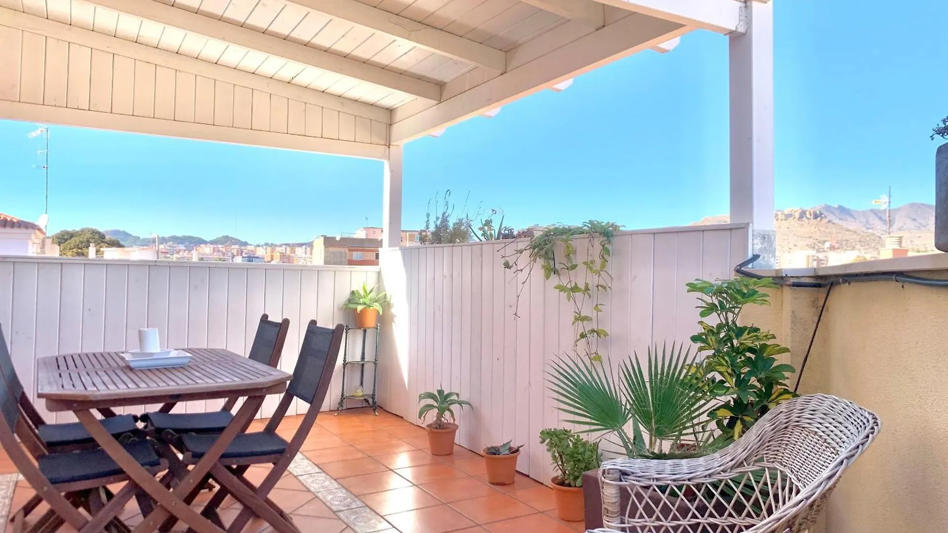 Exclusivo Atico Con Terraza Apartment Malaga